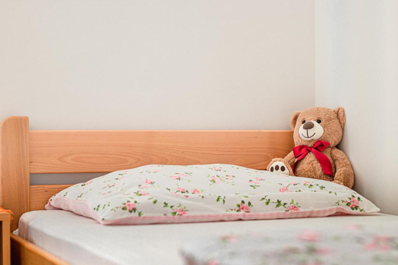 Apartments Sandra Kornic Ngoại thất bức ảnh