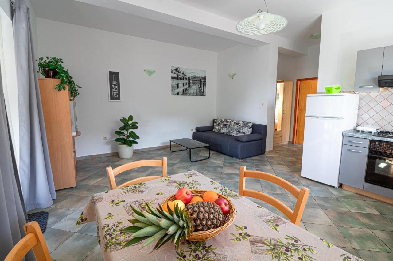 Apartments Sandra Kornic Ngoại thất bức ảnh