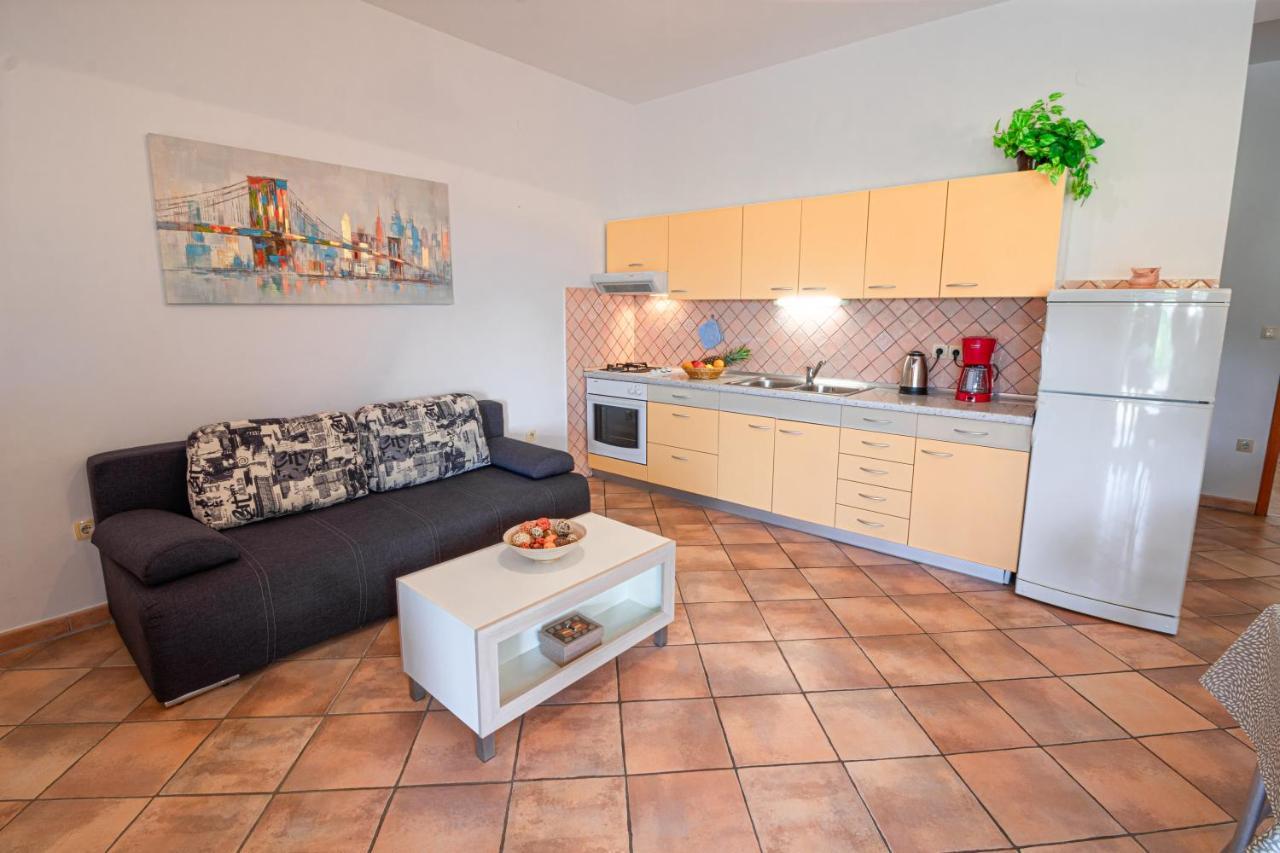 Apartments Sandra Kornic Ngoại thất bức ảnh