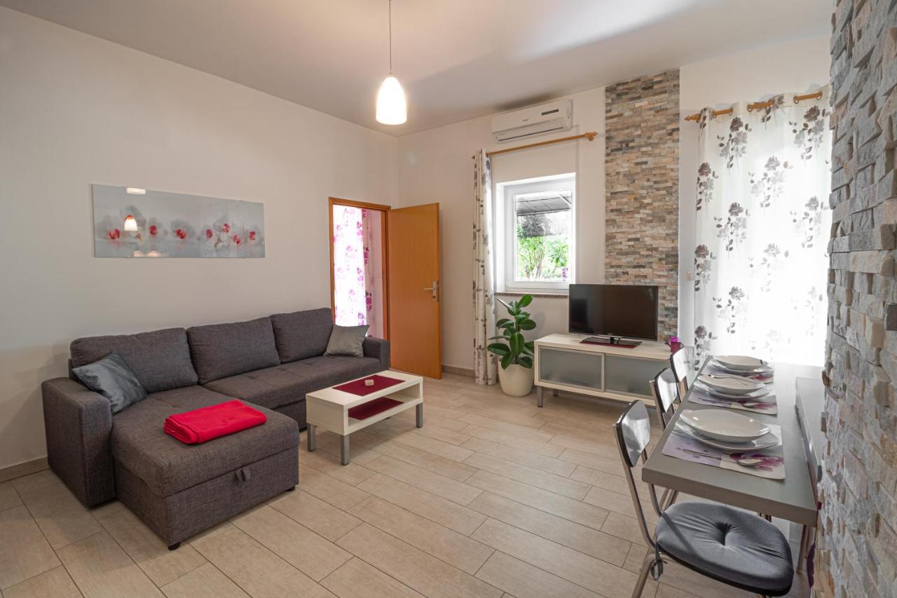Apartments Sandra Kornic Ngoại thất bức ảnh