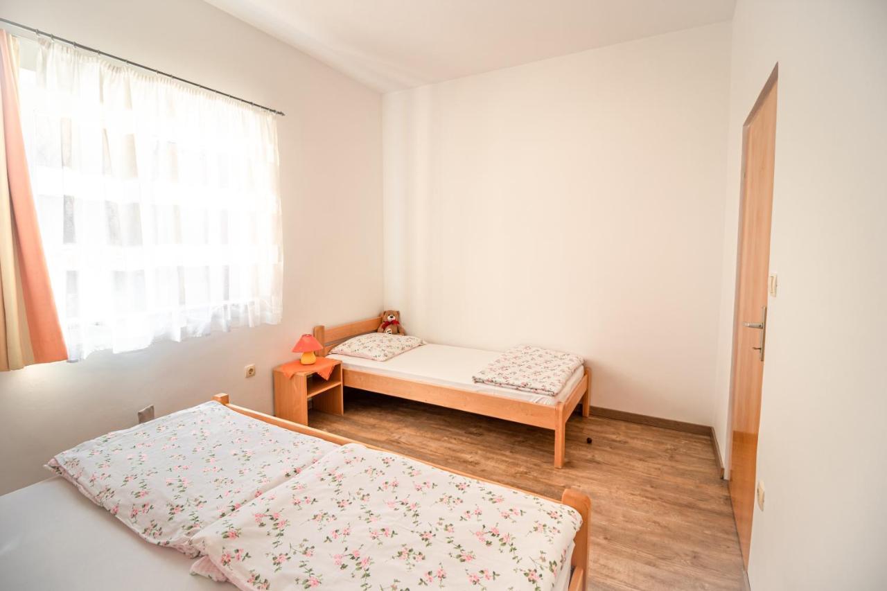 Apartments Sandra Kornic Ngoại thất bức ảnh
